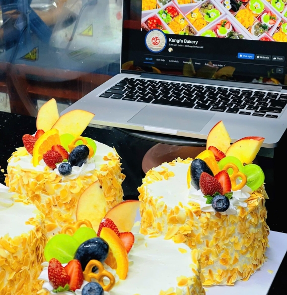 Bánh Bắp B8